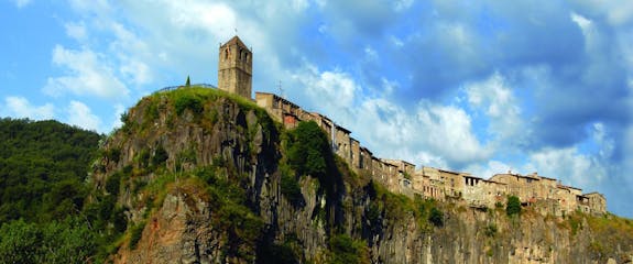 10 pueblos medievales de película en Girona