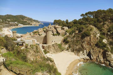 10 châteaux et forteresses les plus représentatifs de Gérone et la Costa Brava