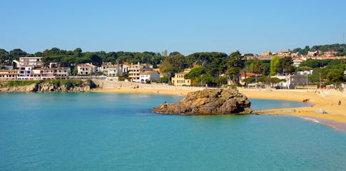 Discover the best beaches and coves of Palamós