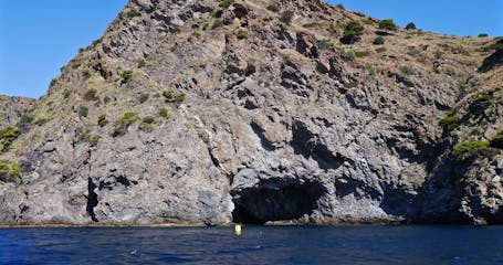 7 cuevas de la Costa Brava para descubrir desde el mar