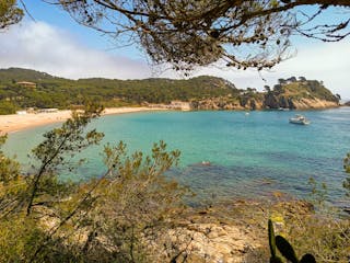 Discover the best beaches and coves of Palamós