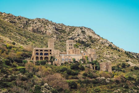 Discover the monastery of Sant Pere de Rodes