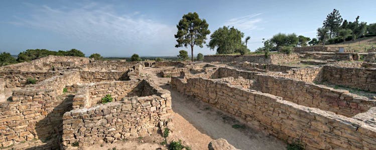 Ullastret Iberian settlement and the indiketes